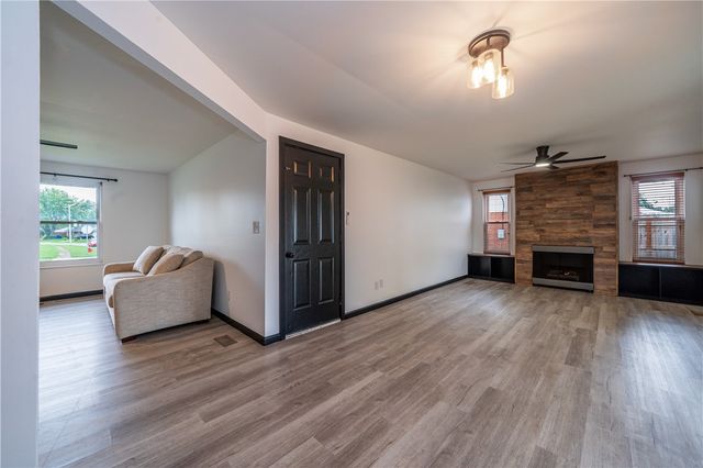 7701 Shepherdess Drive, Huber Heights, OH 45424