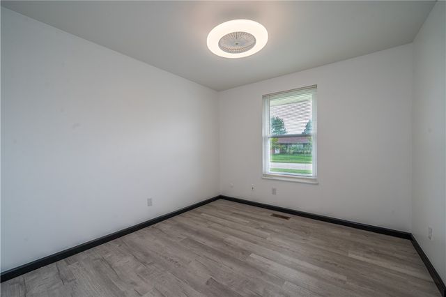 7701 Shepherdess Drive, Huber Heights, OH 45424