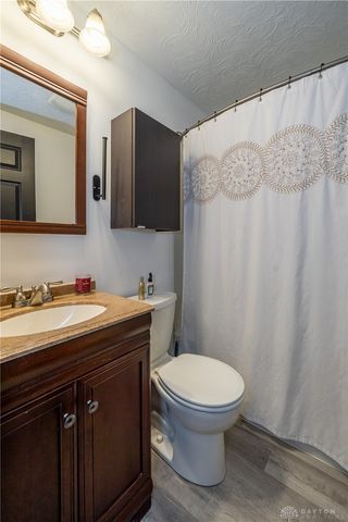 7701 Shepherdess Drive, Huber Heights, OH 45424