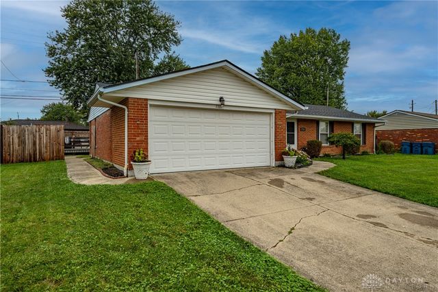 7701 Shepherdess Drive, Huber Heights, OH 45424