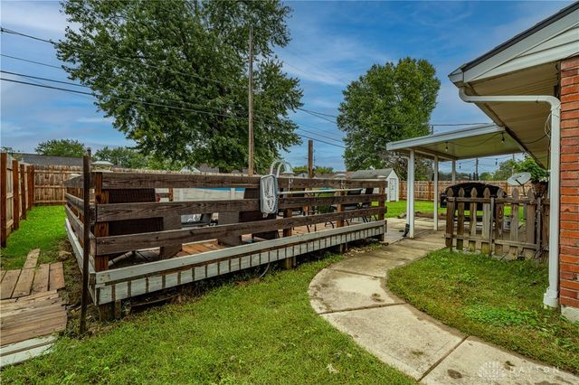 7701 Shepherdess Drive, Huber Heights, OH 45424