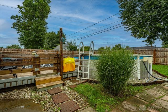7701 Shepherdess Drive, Huber Heights, OH 45424