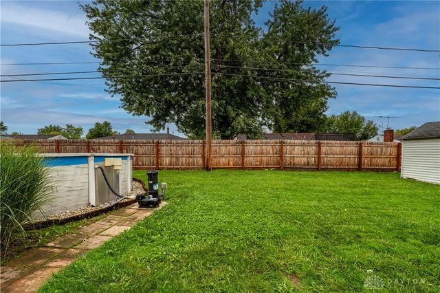 7701 Shepherdess Drive, Huber Heights, OH 45424
