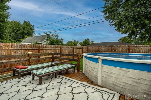 7701 Shepherdess Drive, Huber Heights, OH 45424