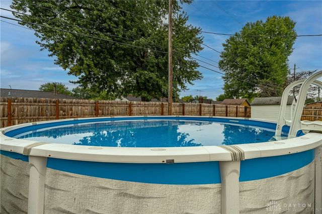 7701 Shepherdess Drive, Huber Heights, OH 45424