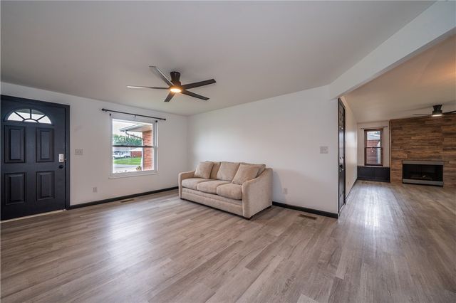 7701 Shepherdess Drive, Huber Heights, OH 45424