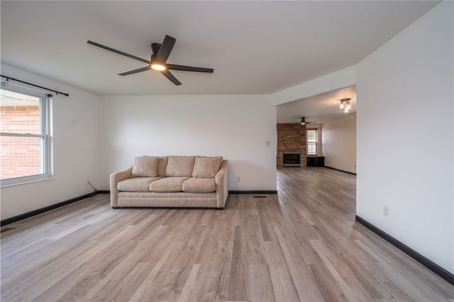 7701 Shepherdess Drive, Huber Heights, OH 45424