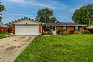 7701 Shepherdess Drive, Huber Heights, OH 45424