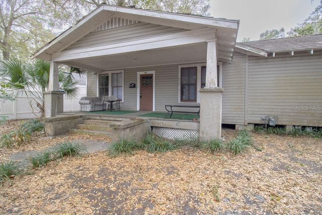 907 NW 11TH AVENUE, Gainesville, FL 32601