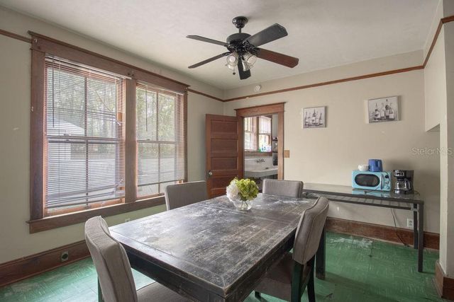 907 NW 11TH AVENUE, Gainesville, FL 32601