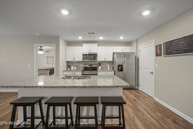 832 Old Towne Loop Drive, Seymour, TN 37865