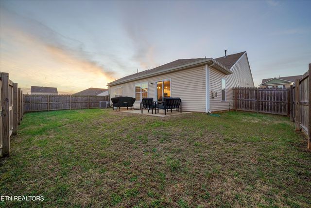 832 Old Towne Loop Drive, Seymour, TN 37865