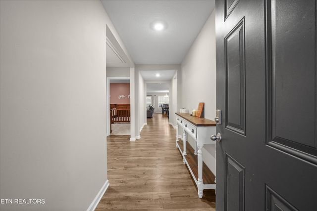 832 Old Towne Loop Drive, Seymour, TN 37865