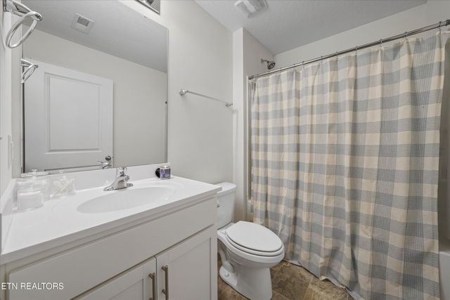 832 Old Towne Loop Drive, Seymour, TN 37865