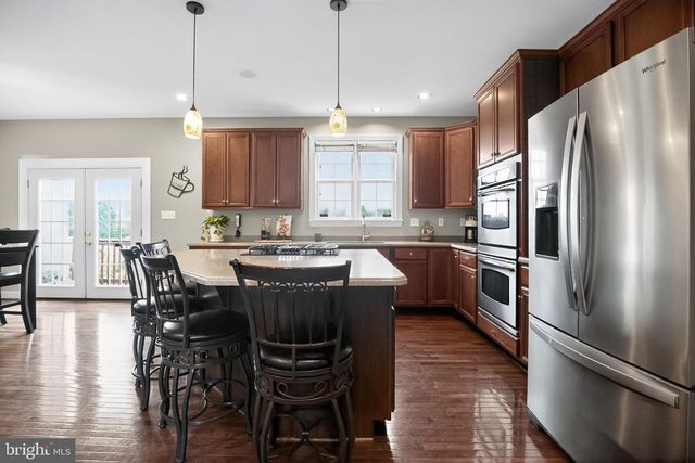 512 CHAMPIONSHIP DR, Harleysville, PA 19438