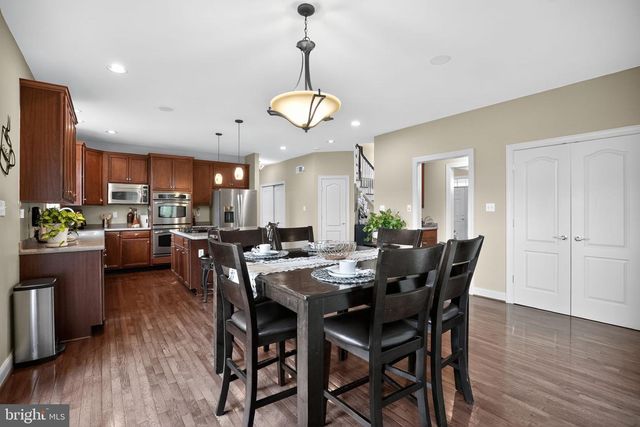 512 CHAMPIONSHIP DR, Harleysville, PA 19438