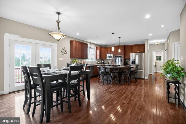 512 CHAMPIONSHIP DR, Harleysville, PA 19438