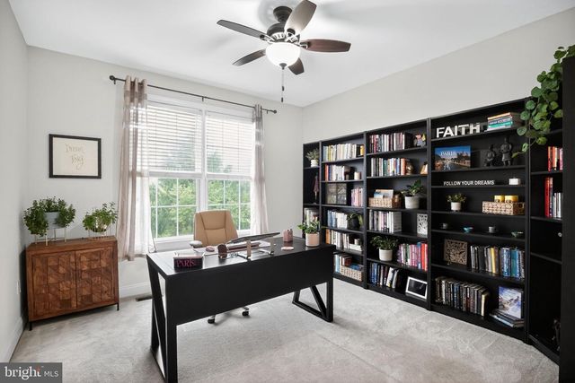 512 CHAMPIONSHIP DR, Harleysville, PA 19438