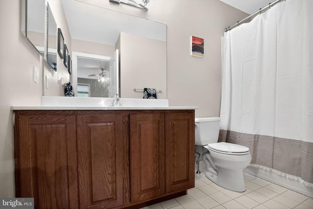 512 CHAMPIONSHIP DR, Harleysville, PA 19438