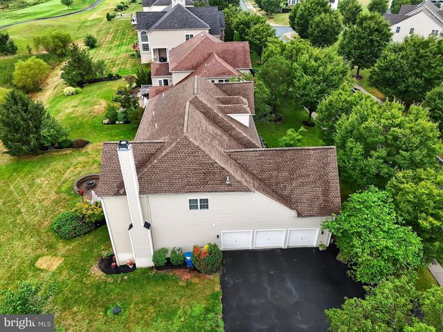 512 CHAMPIONSHIP DR, Harleysville, PA 19438