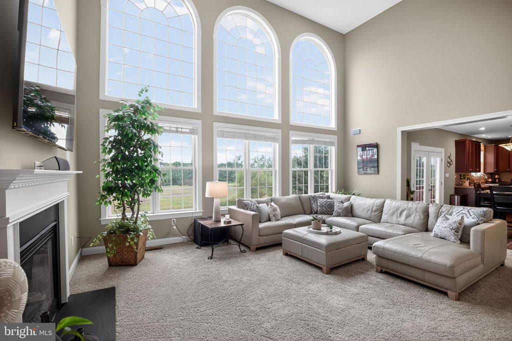 512 CHAMPIONSHIP DR, Harleysville, PA 19438