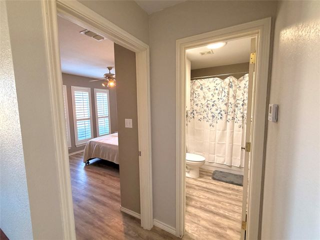 5614 Wedgefield Road, Granbury, TX 76049