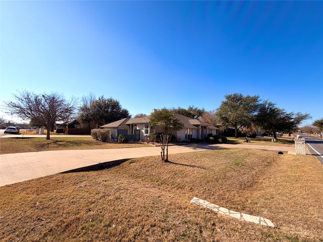 5614 Wedgefield Road, Granbury, TX 76049