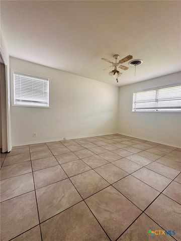 3705 Lancelot Lane, Temple, TX 76502