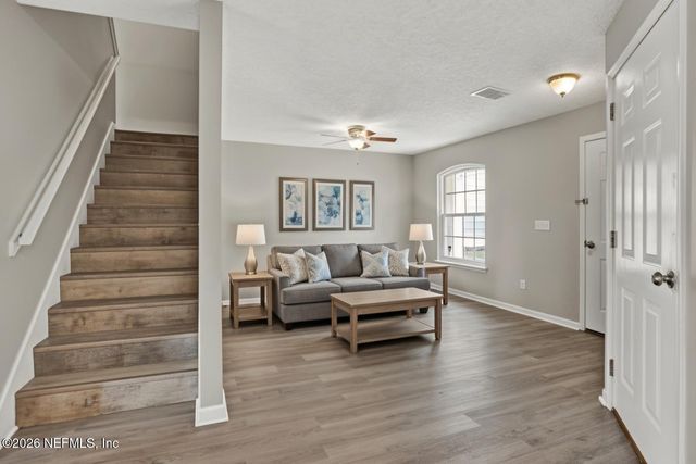 800 OLD BRIDGE Road 3, St. Johns, FL 32259