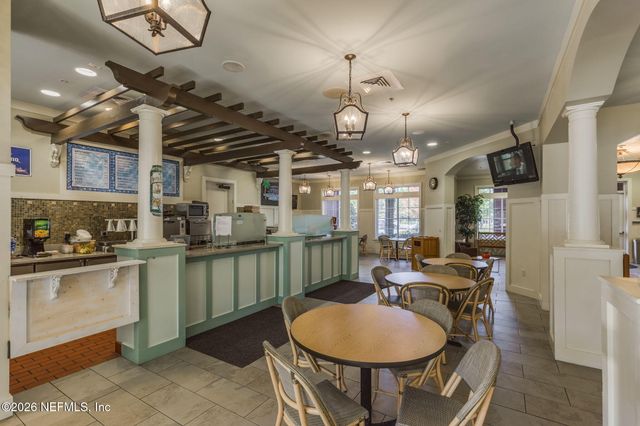 800 OLD BRIDGE Road 3, St. Johns, FL 32259