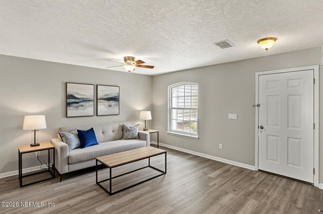 800 OLD BRIDGE Road 3, St. Johns, FL 32259