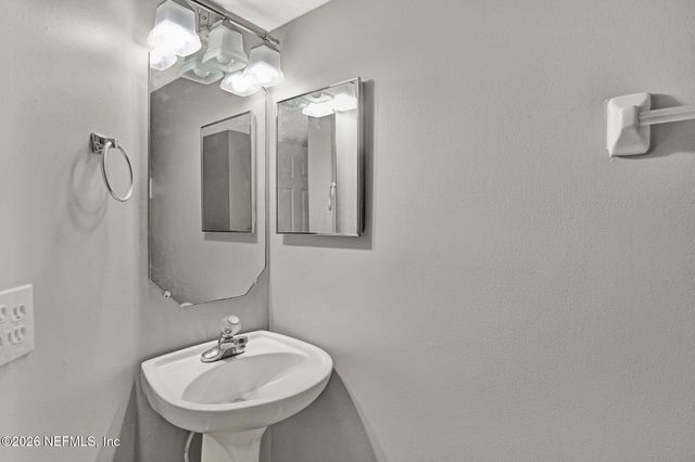 800 OLD BRIDGE Road 3, St. Johns, FL 32259