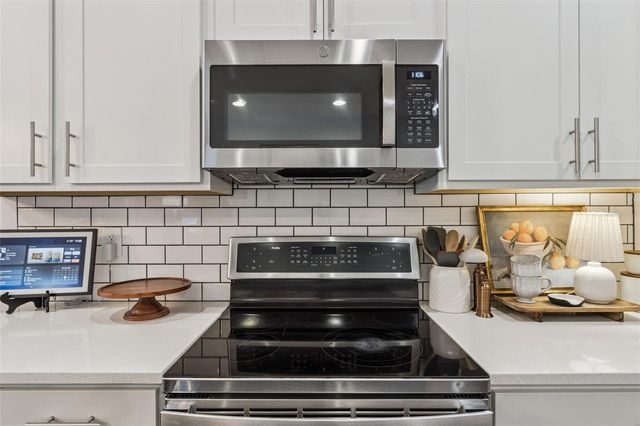 303 BUCHANNAN DRIVE, Davenport, FL 33837