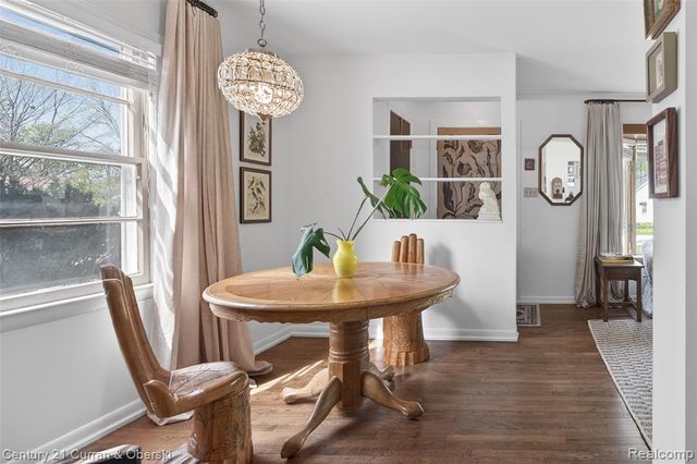 725 S Manitou Avenue, Commerce Twp, MI 48017