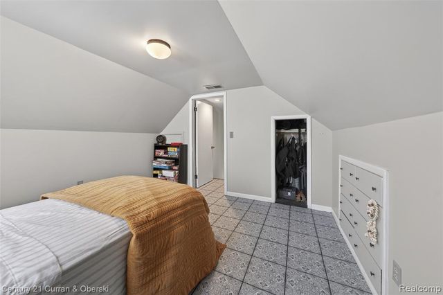 725 S Manitou Avenue, Commerce Twp, MI 48017