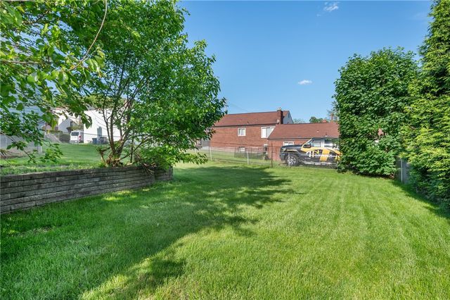 215 Center Ave, Emsworth, PA 15202