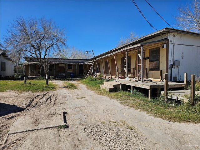 717 W Raymond Avenue, Raymondville, TX 78580