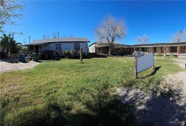 717 W Raymond Avenue, Raymondville, TX 78580
