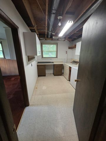 397 E 1300 N, Chesterton, IN 46304