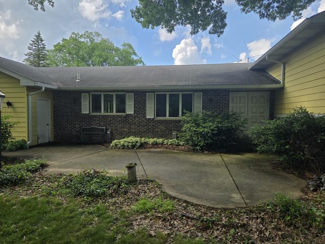 397 E 1300 N, Chesterton, IN 46304