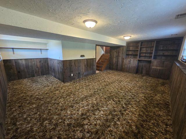 397 E 1300 N, Chesterton, IN 46304