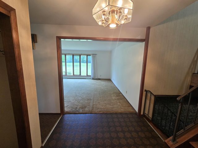 397 E 1300 N, Chesterton, IN 46304