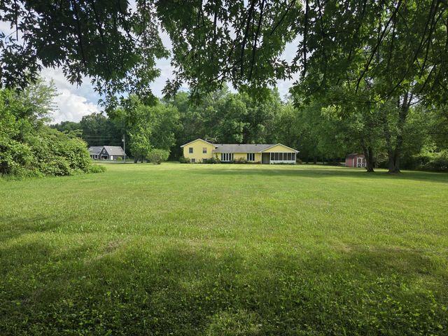397 E 1300 N, Chesterton, IN 46304