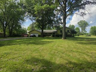 397 E 1300 N, Chesterton, IN 46304