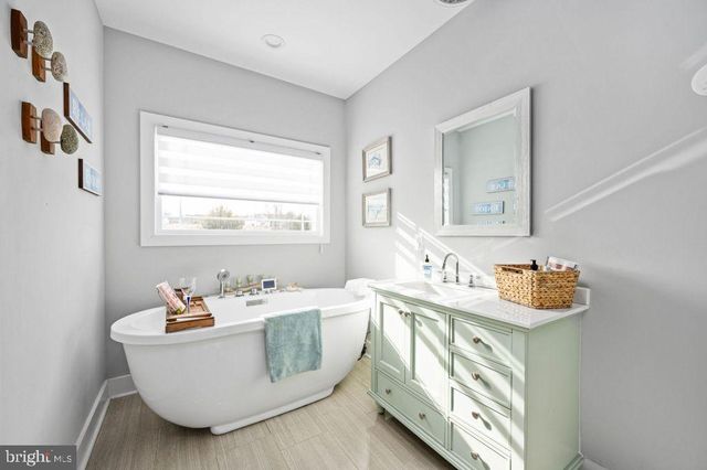 7803 FITZHUGH LN, King George, VA 22485