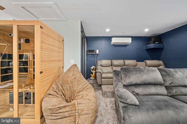 7803 FITZHUGH LN, King George, VA 22485