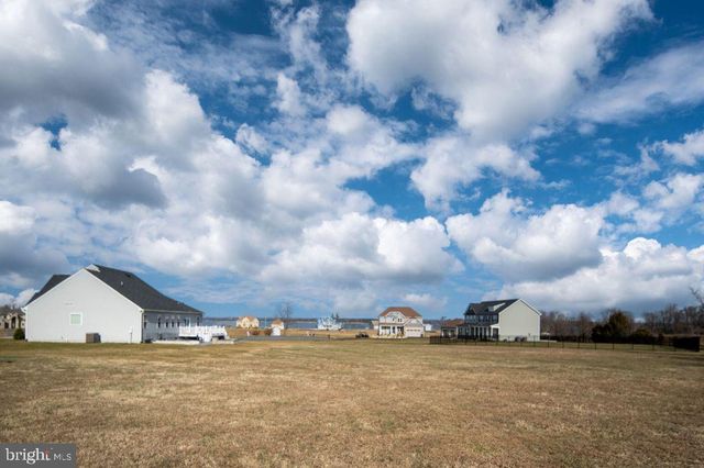 7803 FITZHUGH LN, King George, VA 22485