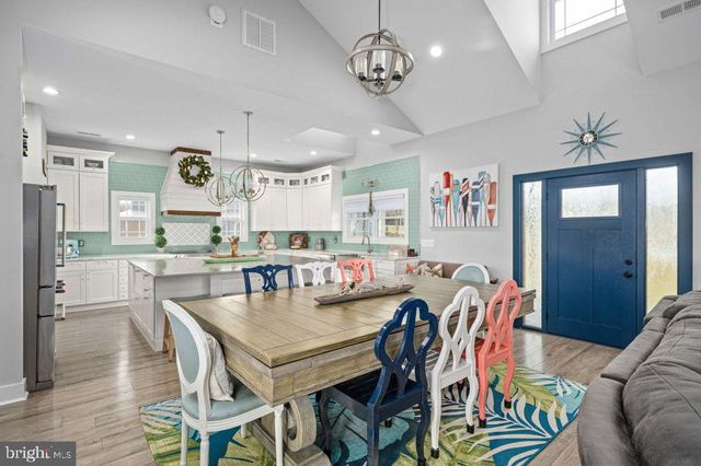 7803 FITZHUGH LN, King George, VA 22485