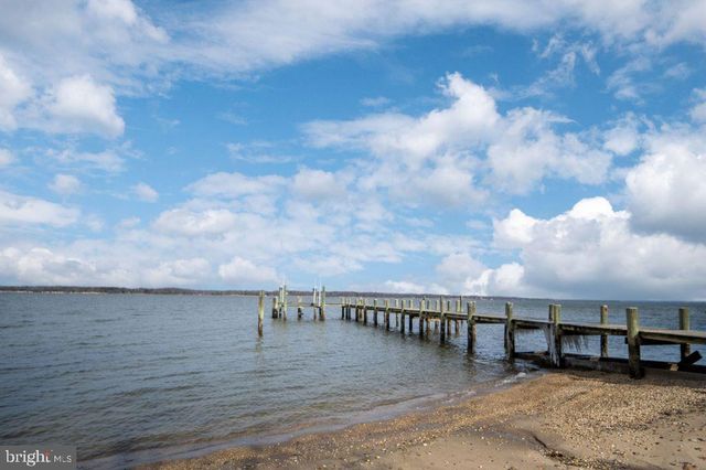 7803 FITZHUGH LN, King George, VA 22485