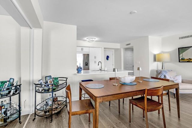 1801 N Flagler Drive 401, West Palm Beach, FL 33407